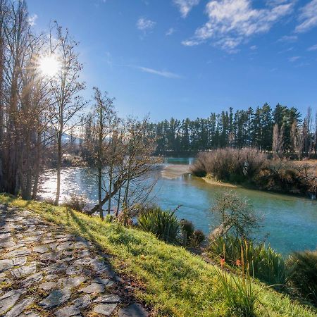 Wanaka Stone Cottage - Wanaka Holiday Home Экстерьер фото